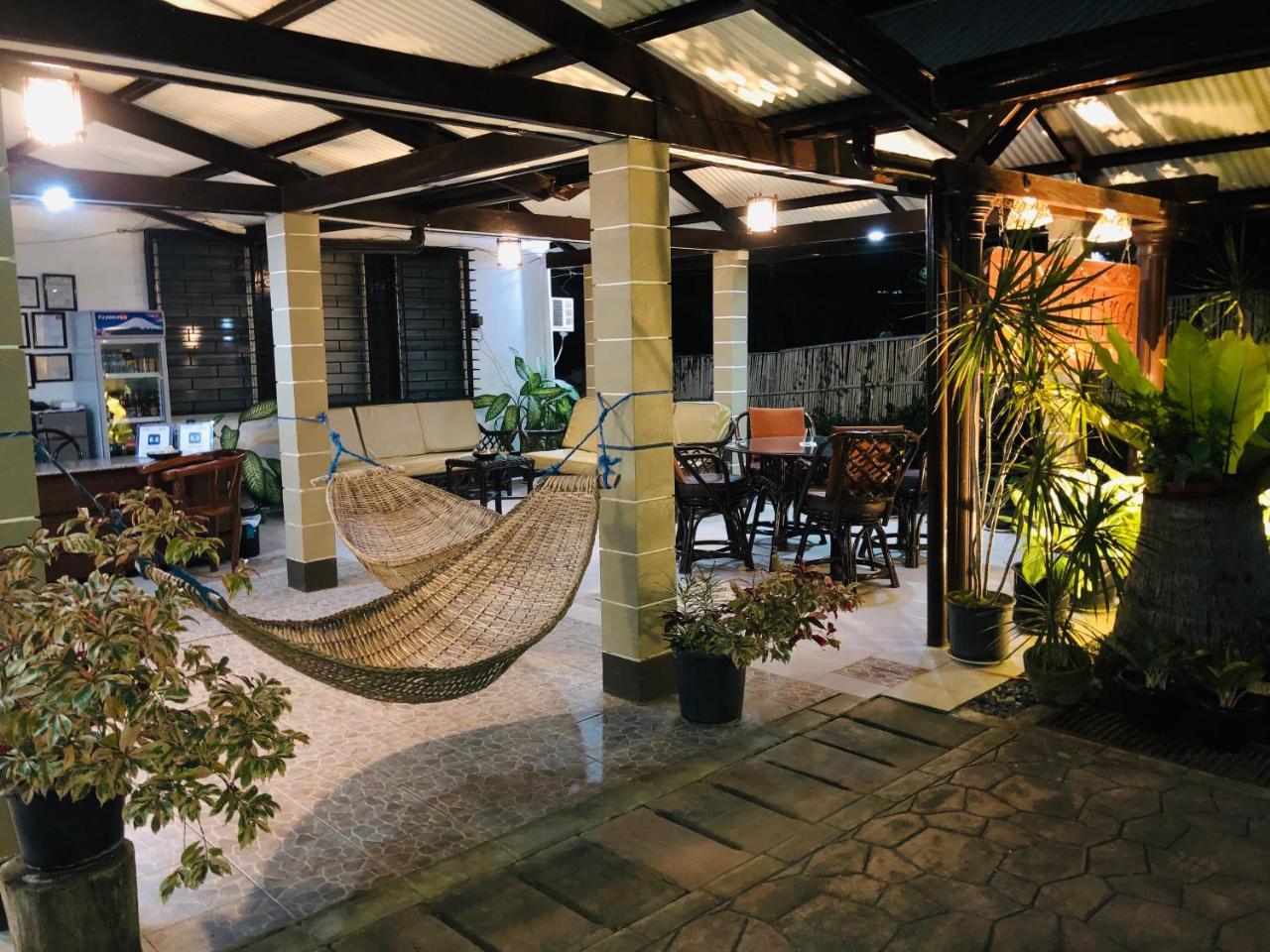 Matutina Pensionne Puerto Princesa Esterno foto