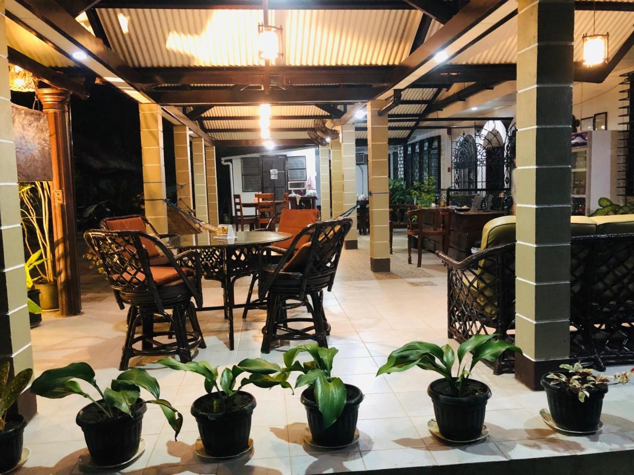 Matutina Pensionne Puerto Princesa Esterno foto