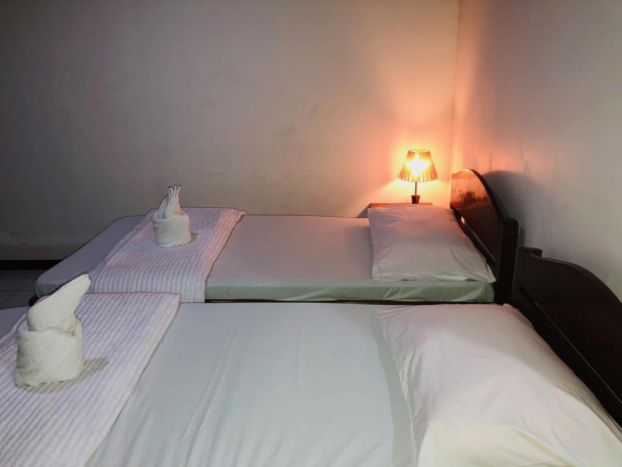Matutina Pensionne Puerto Princesa Esterno foto